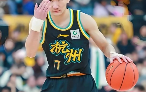 -清晨CBA常规赛传出新动向；广厦男篮回应争议；管理层表态：管理层满意；年轻球员得到机会的简单介绍