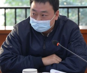 NG28-包含冲刺阶段足总杯传出新动向，菲尼克斯太阳门线救险，管理层表态：目标明确，心理建设被强调的词条